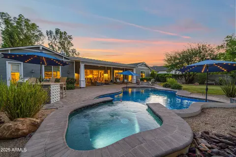 Exterior - 3560 E Oregon Ave, Phoenix, AZ 85018 photo 4 of 6