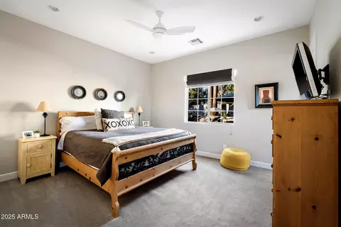 Bedroom - 3560 E Oregon Ave, Phoenix, AZ 85018 photo 4 of 4