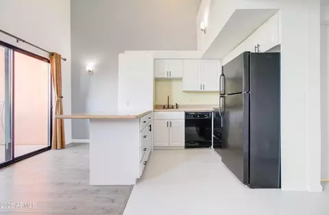 Kitchen - 1005 E 8th St #3015, Tempe, AZ 85281 photo 1 of 4
