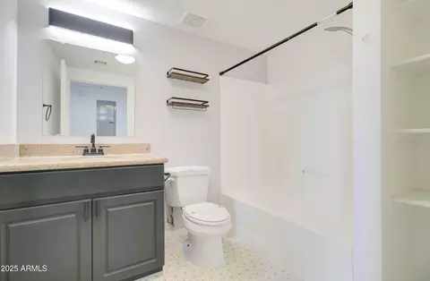 Bath - 1005 E 8th St #3015, Tempe, AZ 85281 photo 1 of 2