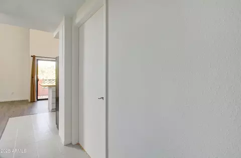 Entry Way - 1005 E 8th St #3015, Tempe, AZ 85281 photo 2 of 5