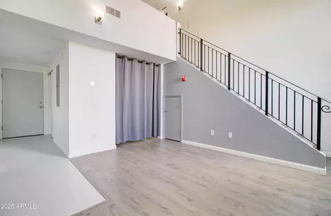 Living - 1005 E 8th St #3015, Tempe, AZ 85281 photo 2 of 6