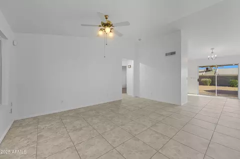 Living - 2129 W 17th Ave, Apache Junction, AZ 85120 photo 3 of 4