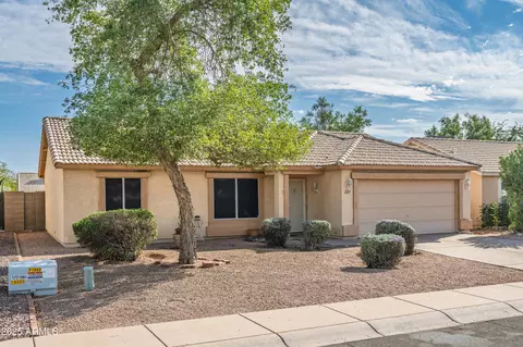 Exterior - 2129 W 17th Ave, Apache Junction, AZ 85120 photo 2 of 8