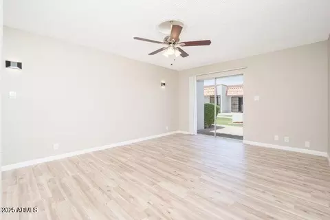 Living - 6818 N 35th Ave #I, Phoenix, AZ 85017 photo 3 of 4