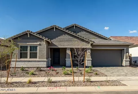 964 W Superstition Ct, Queen Creek, AZ 85140