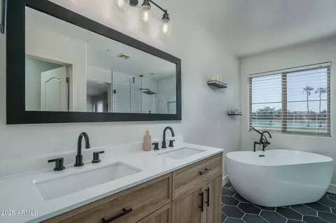 Bath - 5415 E Mckellips Rd #44, Mesa, AZ 85215 photo 1 of 3