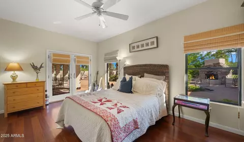 Bedroom - 4631 E Cochise Dr, Phoenix, AZ 85028 photo 3 of 4
