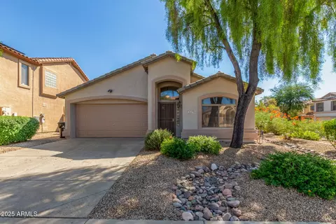 2537 W Red Fox Rd, Phoenix, AZ 85085