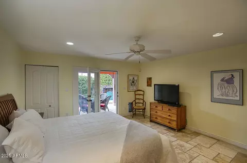 Bedroom - 2637 E Beekman Pl, Phoenix, AZ 85016 photo 1 of 2