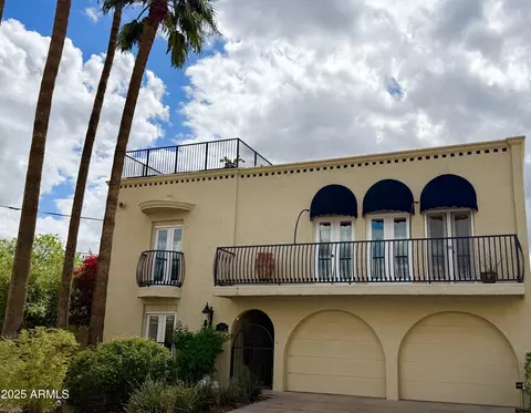 Exterior - 2637 E Beekman Pl, Phoenix, AZ 85016 photo 1 of 8
