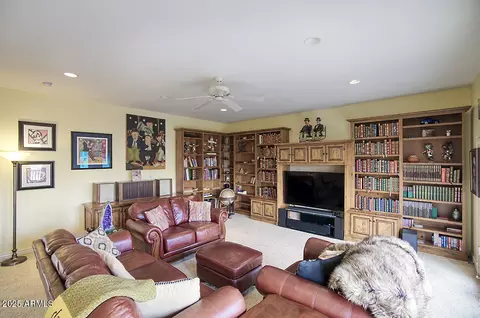 Living - 2637 E Beekman Pl, Phoenix, AZ 85016 photo 4 of 4