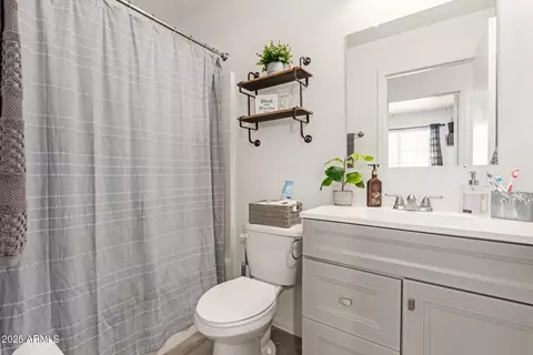 Bath - 5008 E Casper St, Mesa, AZ 85205 photo 2 of 2
