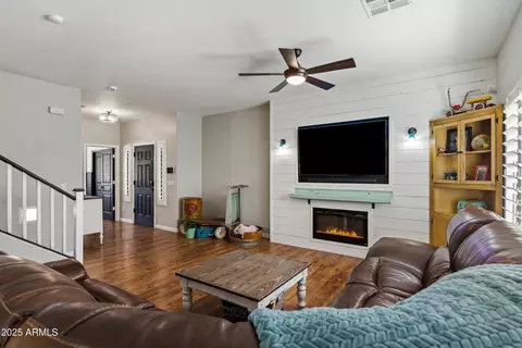 1523 Elgin St, Gilbert, AZ 85295 photo 9