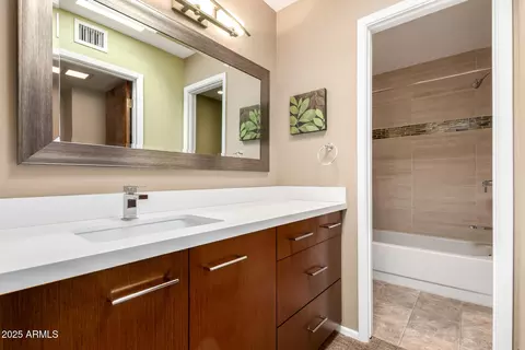 Bath - 4605 Euclid Ave, Phoenix, AZ 85044 photo 5 of 6