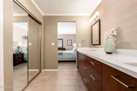 Bath - 4605 Euclid Ave, Phoenix, AZ 85044 photo 3 of 6