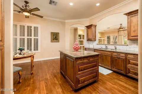 1371 E Shamrock St, Gilbert, AZ 85295 photo 9