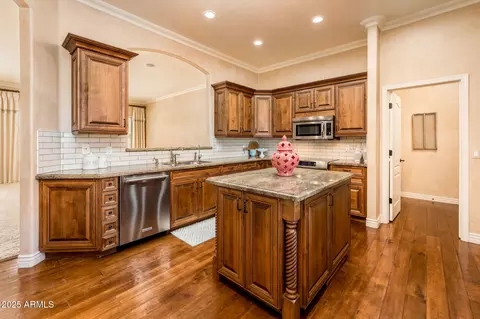 1371 E Shamrock St, Gilbert, AZ 85295 photo 8