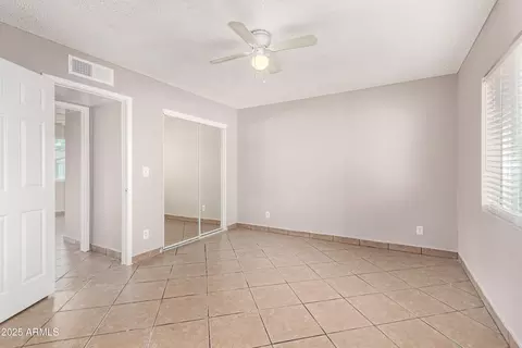 Bedroom - 1412 E Carter Rd, Phoenix, AZ 85042 photo 5 of 5