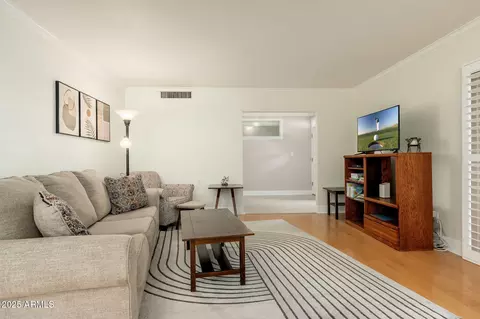 Living - 123 E Palm Ln #A, Phoenix, AZ 85004 photo 2 of 3