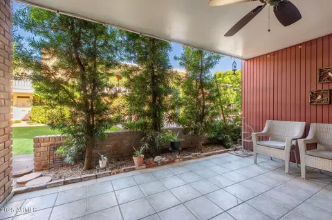 Exterior - 123 E Palm Ln #A, Phoenix, AZ 85004 photo 4 of 8