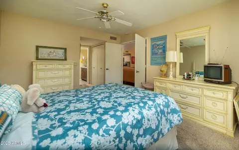 Bedroom - 629 E Jeffrey Ave, Phoenix, AZ 85020 photo 1 of 4