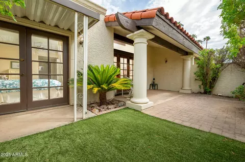 Exterior - 629 E Jeffrey Ave, Phoenix, AZ 85020 photo 4 of 9