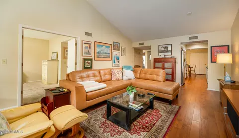 Living - 629 E Jeffrey Ave, Phoenix, AZ 85020 photo 5 of 6
