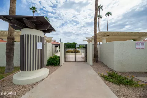 Exterior - 629 E Jeffrey Ave, Phoenix, AZ 85020 photo 8 of 9
