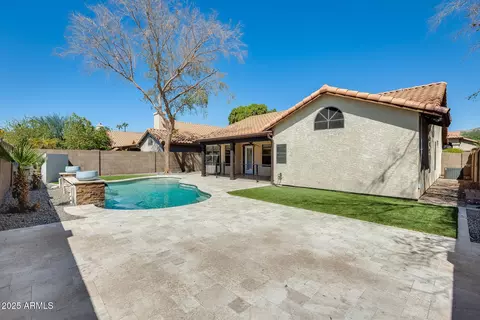 Exterior - 2545 E Granite View Dr, Phoenix, AZ 85048 photo 8 of 8