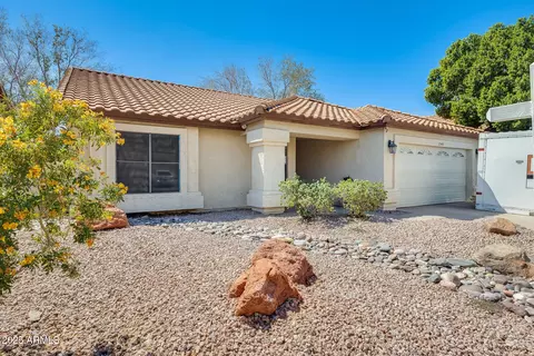 2545 E Granite View Dr, Phoenix, AZ 85048