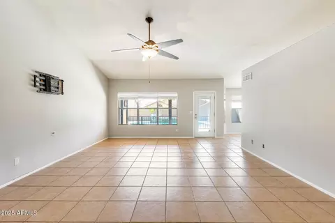 Living - 2545 E Granite View Dr, Phoenix, AZ 85048 photo 2 of 4