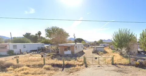 70794 Highway 60 Ln, Wenden, AZ 85357