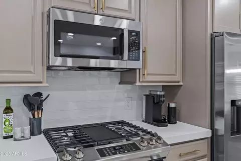 Kitchen - 7308 N 7th Ave, Phoenix, AZ 85021 photo 7 of 7