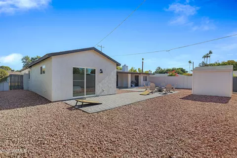 Exterior - 7308 N 7th Ave, Phoenix, AZ 85021 photo 4 of 8