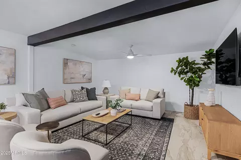Living - 7308 N 7th Ave, Phoenix, AZ 85021 photo 4 of 4