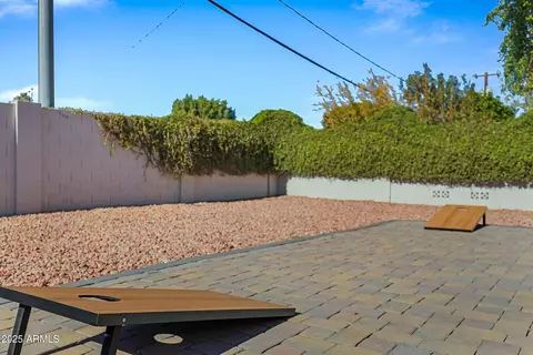 Exterior - 7308 N 7th Ave, Phoenix, AZ 85021 photo 6 of 8