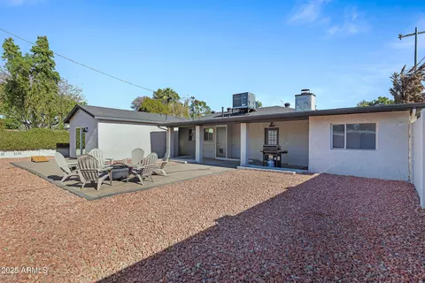 Exterior - 7308 N 7th Ave, Phoenix, AZ 85021 photo 3 of 8