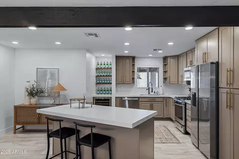 Kitchen - 7308 N 7th Ave, Phoenix, AZ 85021 photo 1 of 7