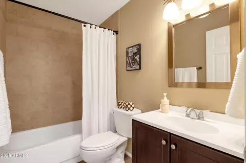 Bath - 62 E Ranch Rd, Tempe, AZ 85284 photo 1 of 6