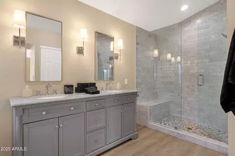 Bath - 62 E Ranch Rd, Tempe, AZ 85284 photo 3 of 6