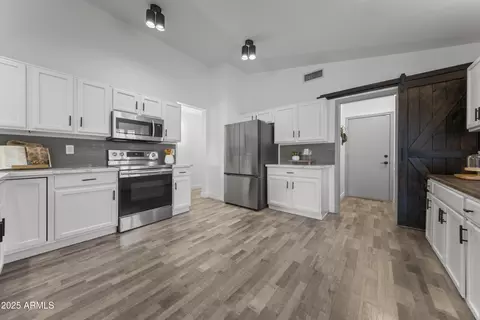 Kitchen - 3511 E Marco Polo Rd, Phoenix, AZ 85050 photo 2 of 3