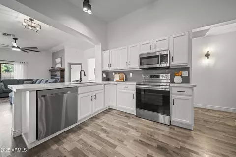 Kitchen - 3511 E Marco Polo Rd, Phoenix, AZ 85050 photo 3 of 3