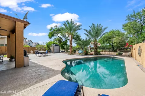 758 E Irma Ln, Phoenix, AZ 85024 photo 4