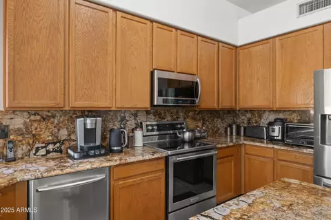 758 E Irma Ln, Phoenix, AZ 85024 photo 11