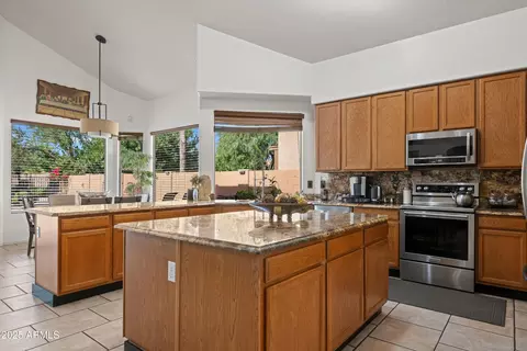 758 E Irma Ln, Phoenix, AZ 85024 photo 10