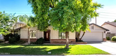 2041 E Marquette Dr, Gilbert, AZ 85234 photo 2