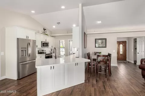 2041 E Marquette Dr, Gilbert, AZ 85234 photo 9