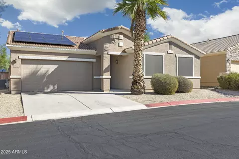 6742 E Regina St, Mesa, AZ 85215
