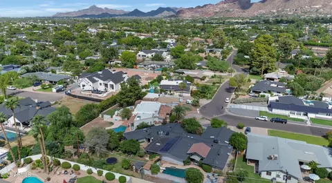 View/Area - 5301 E Mitchell Dr, Phoenix, AZ 85018 photo 4 of 6